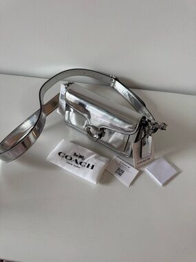 COACH Mirror Met Tabby 20 Silver Metallic Leather Bag